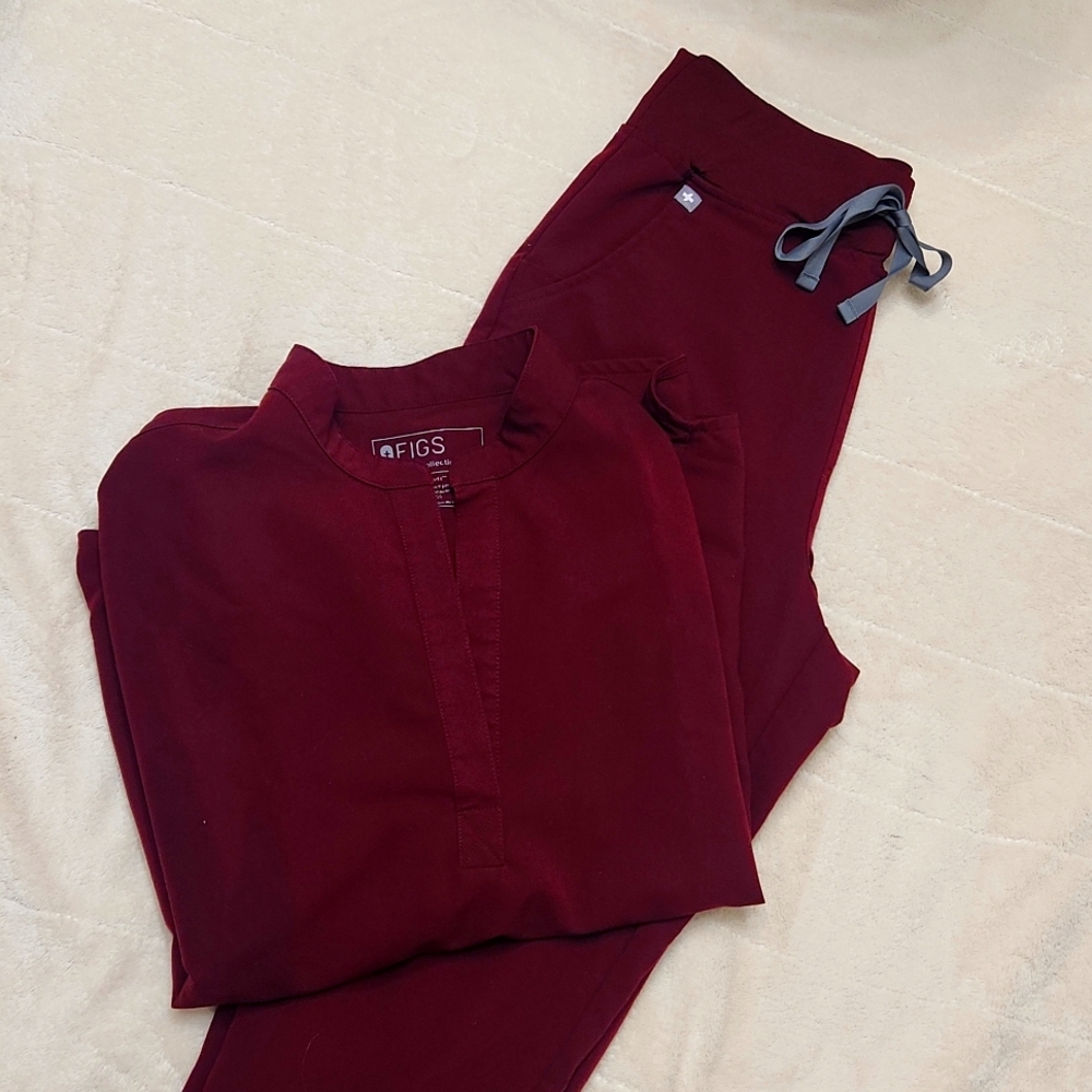 FIGS Zamora & Rafaela Burgundy set
